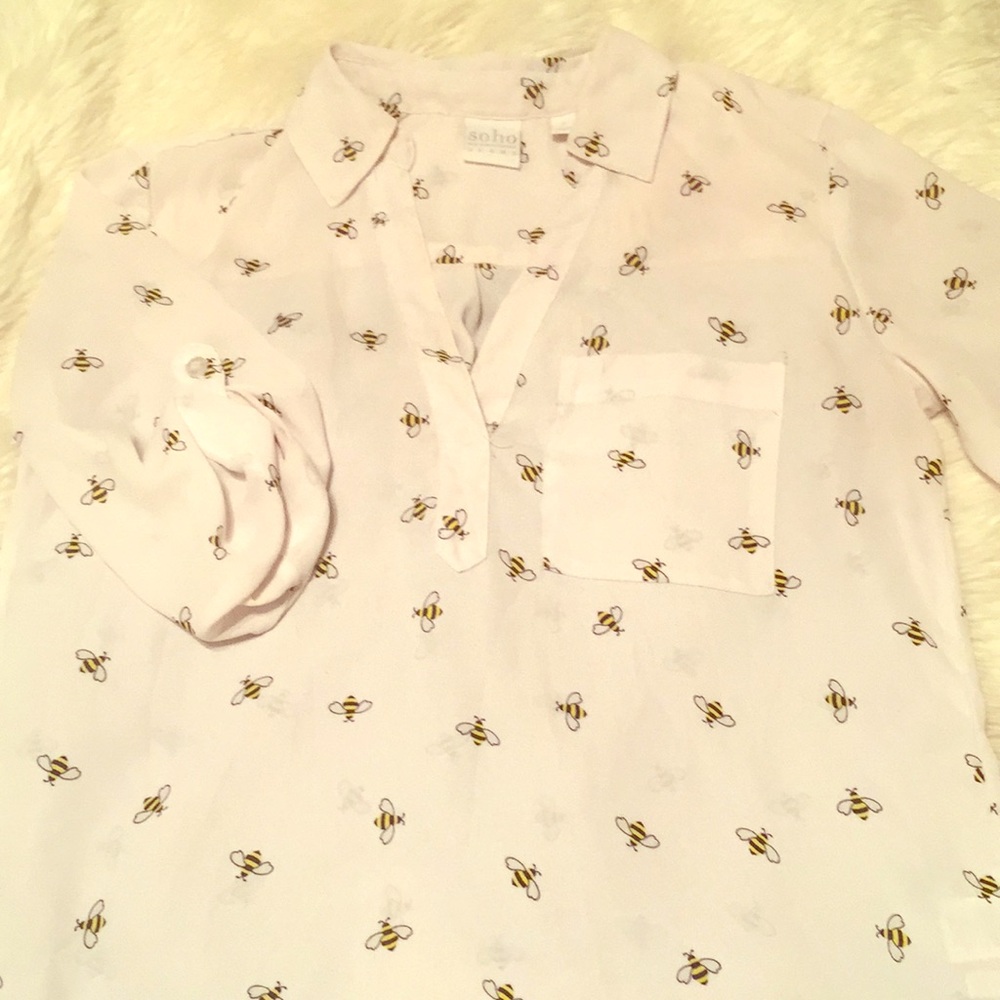 Bee print collared top